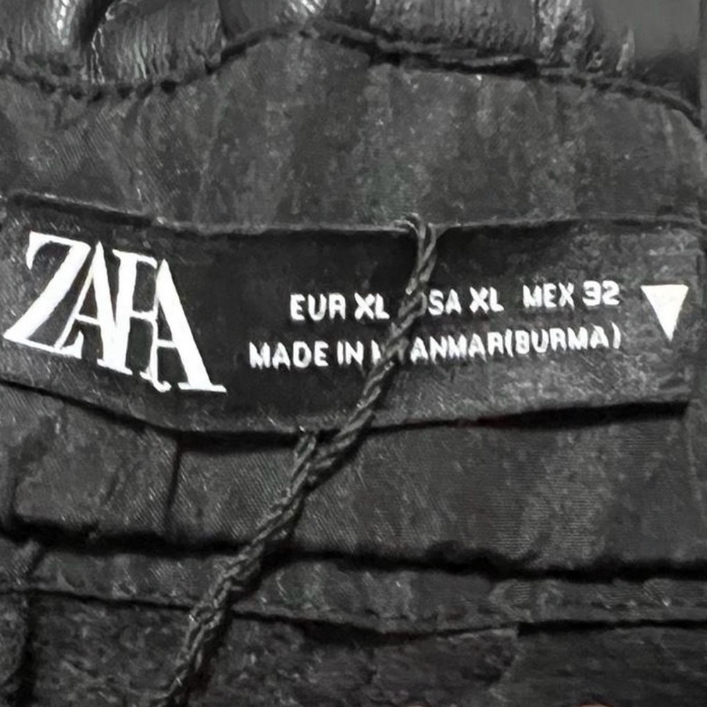 Zara High Waist Black Leather Shorts - Picture 3 of 4